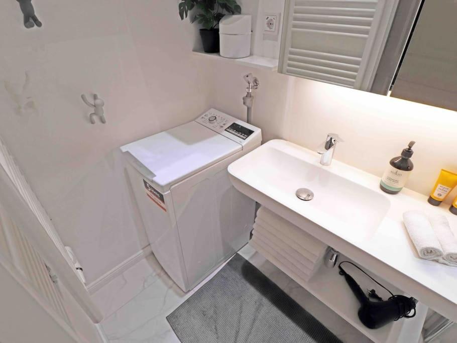 Smart Apt Mit Balkon Am Augarten Park Naehe Zentrum Вена Экстерьер фото