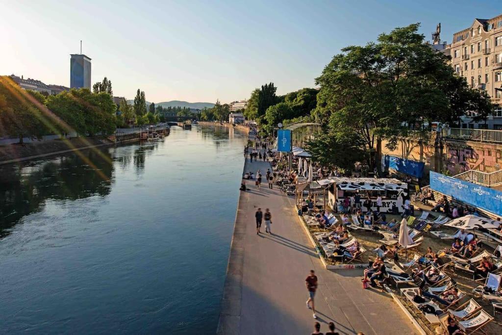 Smart Apt Mit Balkon Am Augarten Park Naehe Zentrum Вена Экстерьер фото